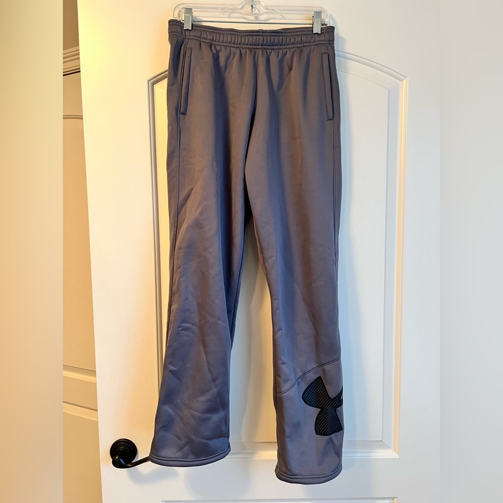Under Armour Youth Large Fleece-lined Sweat Pants.